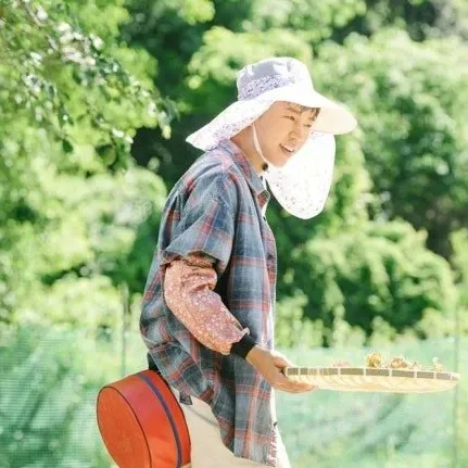 Cuplikan di balik layar dari Lim Youngwoong