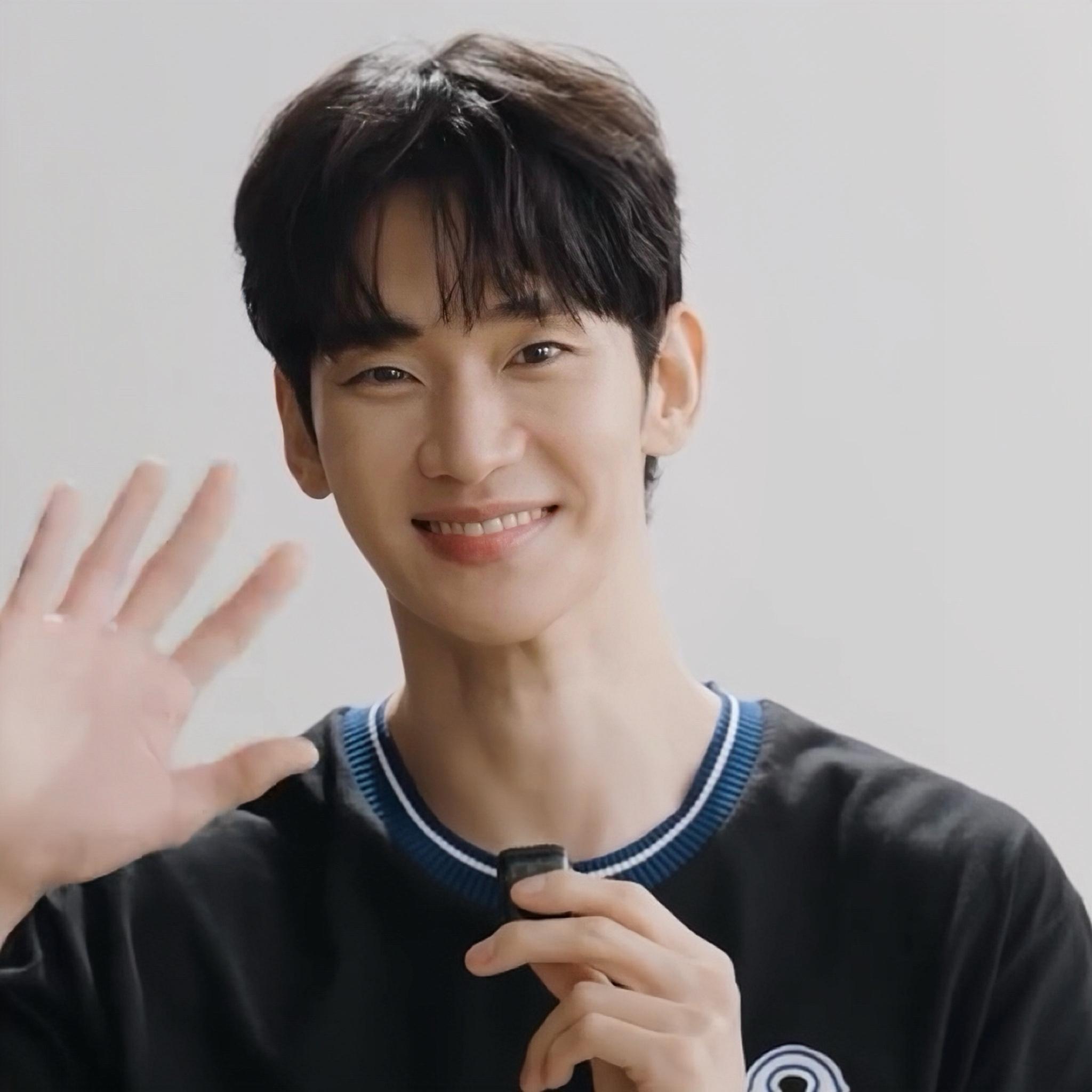 A moment captured by a fan of Kim Soohyun