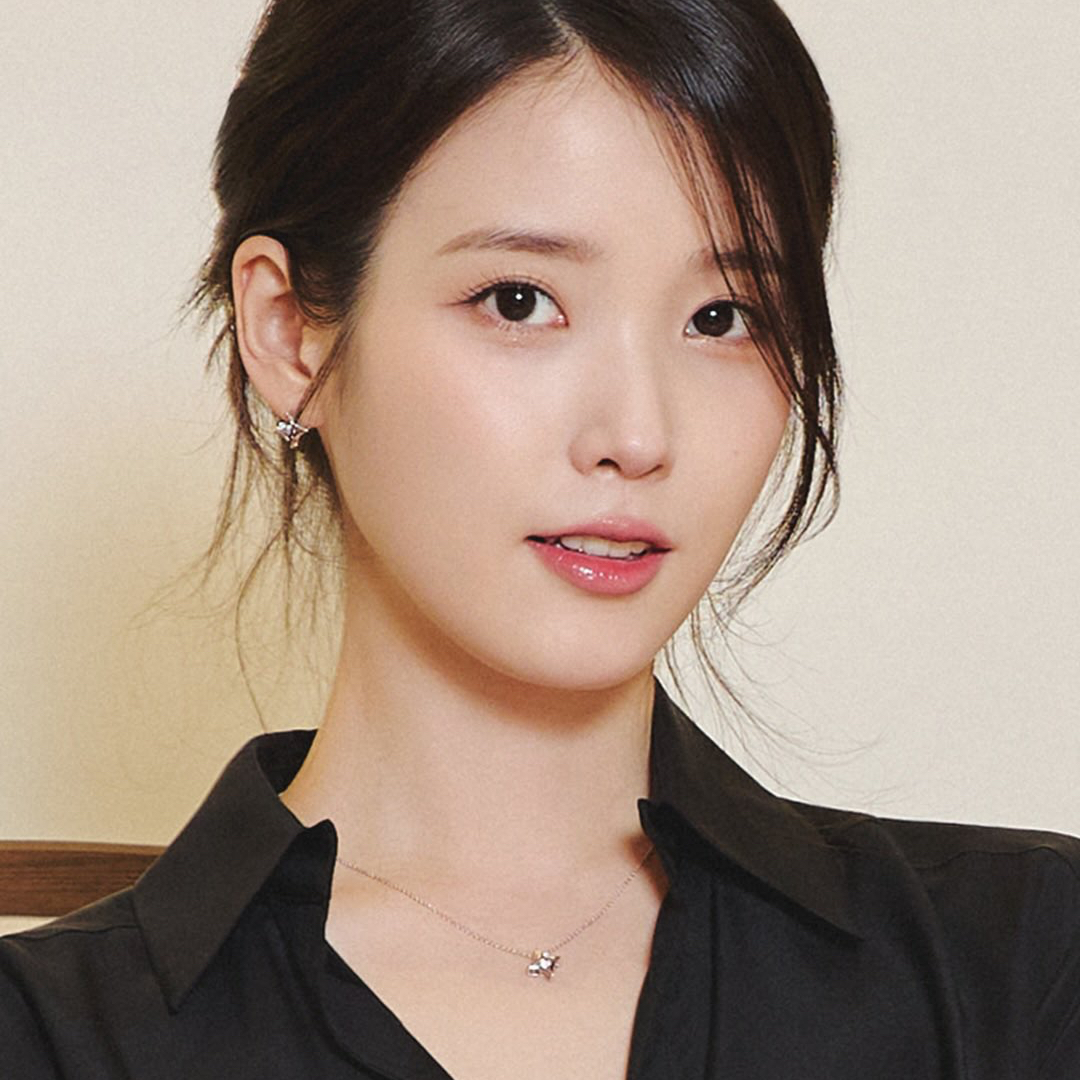 Foto kegiatan terbaru dari IU