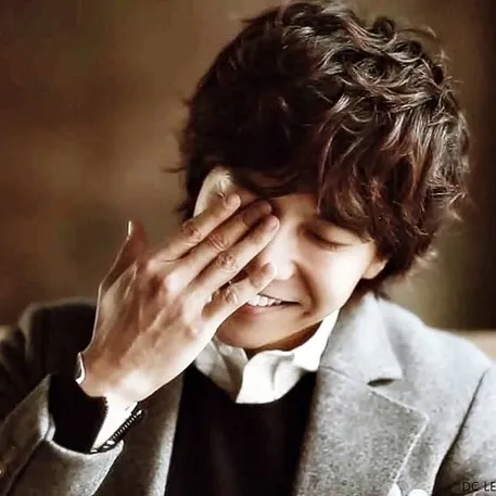 Latest photo of Lee Seunggi