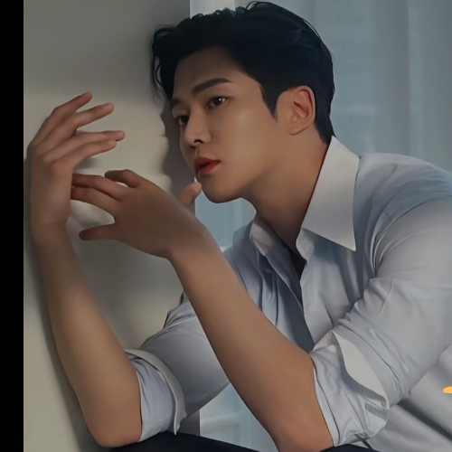 Foto kegiatan terbaru dari Rowoon