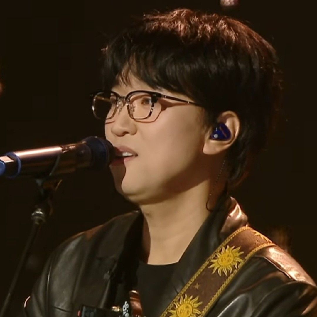 Behind-the-scenes cut of Bak Changgeun