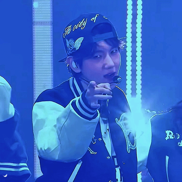 Behind-the-scenes cut of Baekhyun