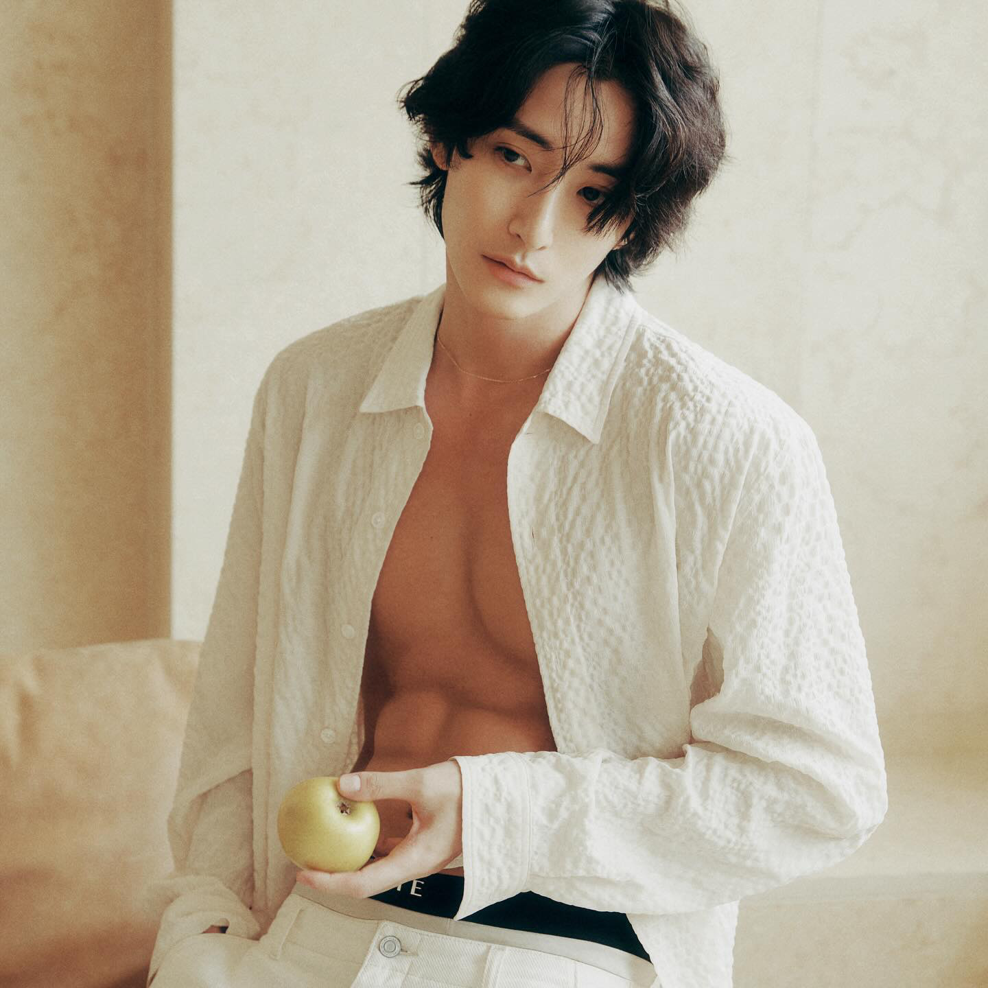 Behind-the-scenes cut of Lee Soohyuk