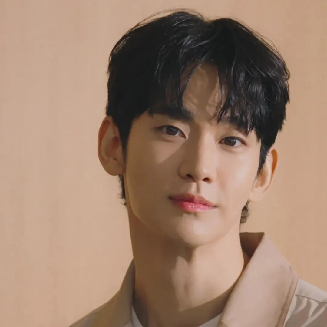 Behind-the-scenes cut of Kim Soohyun