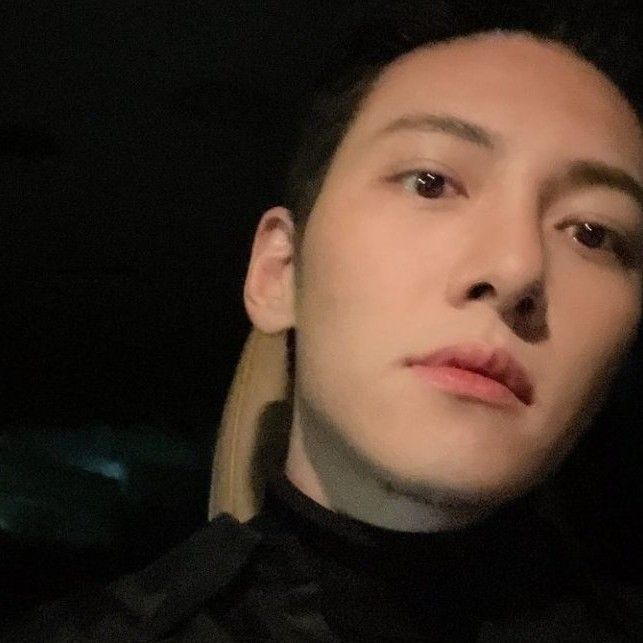 チ・チャンウクの最近の活動ショット