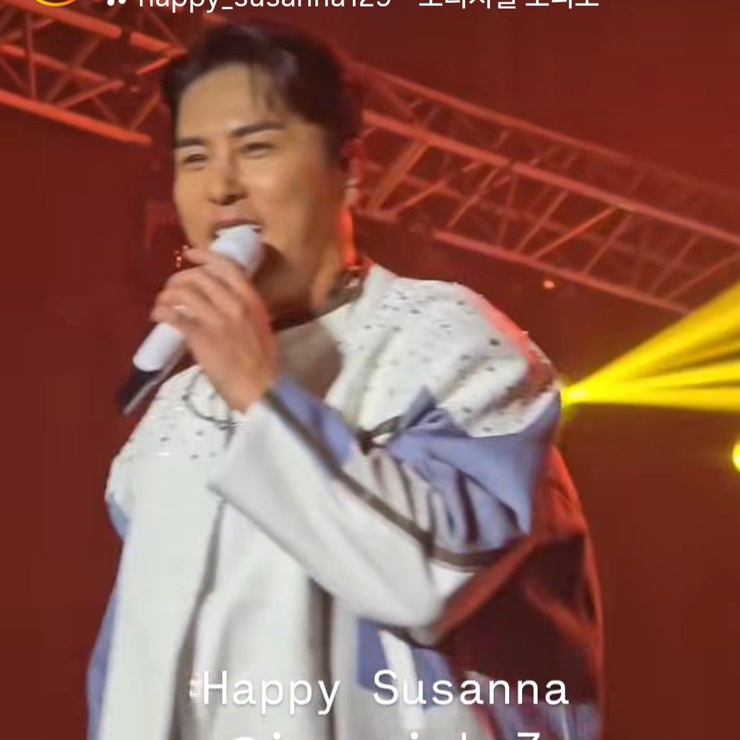 チャン・ミンホの最近の活動ショット