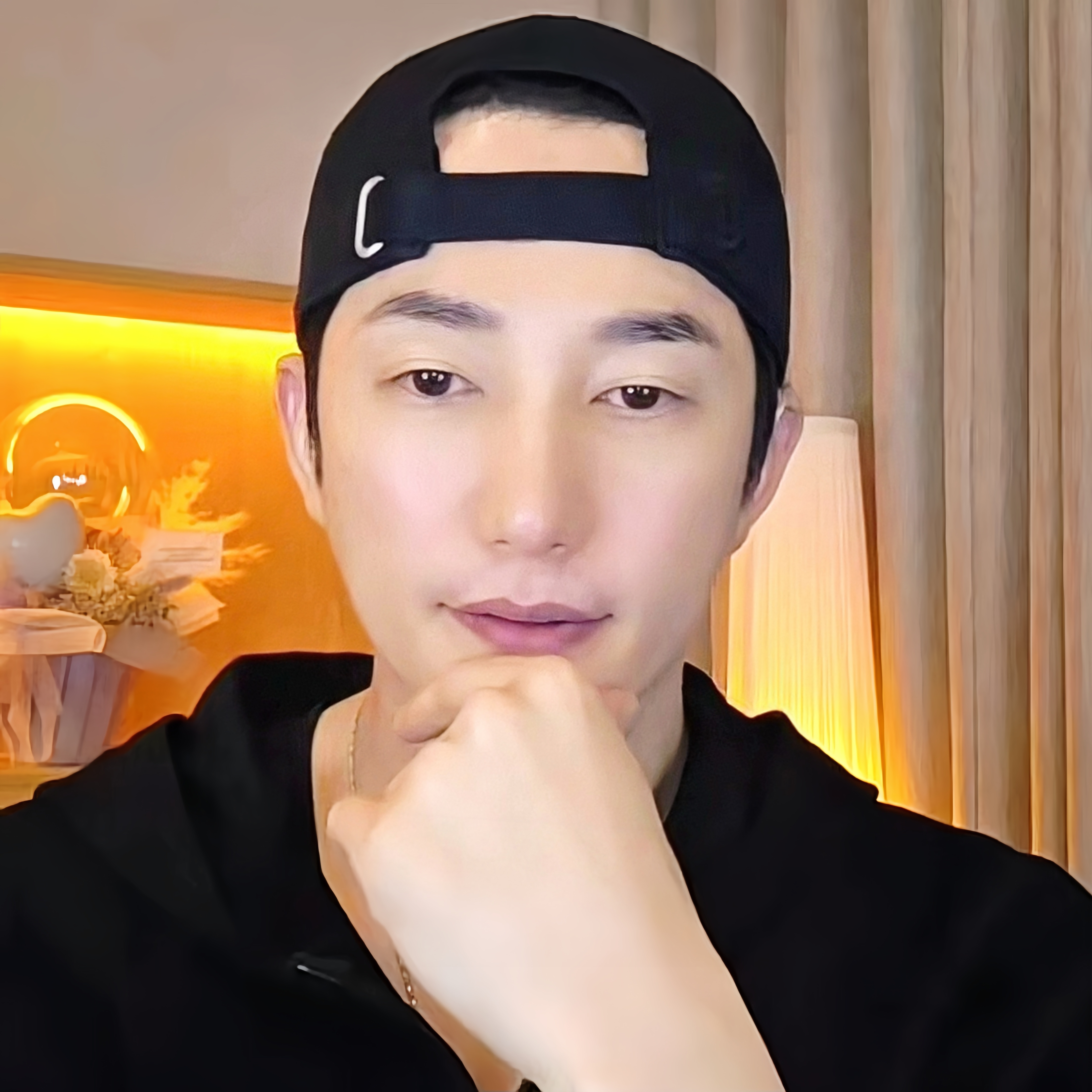 Latest photo of Park Sihoo