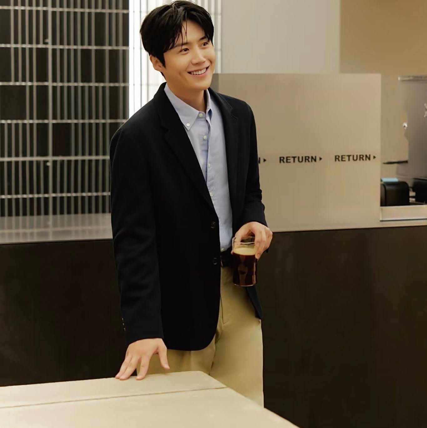 Foto kegiatan terbaru dari Kim Seonho