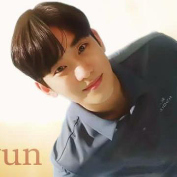 Recent activity shot of Kim Soohyun