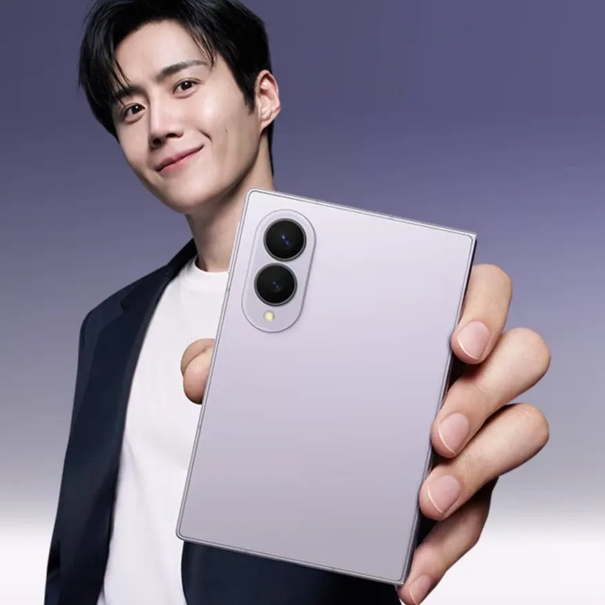Behind-the-scenes cut of Kim Seonho