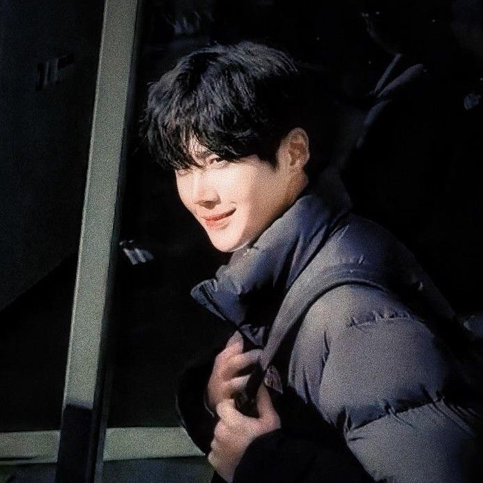 金宣虎的最新照片