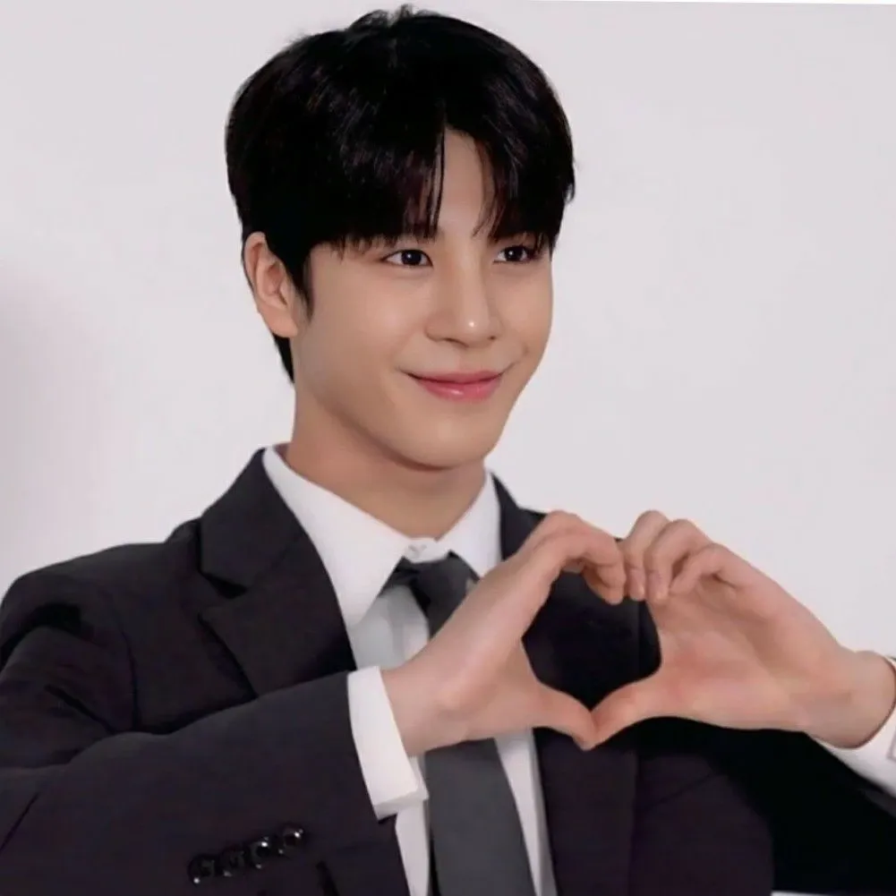 チョン・ドンウォンの最近の活動ショット