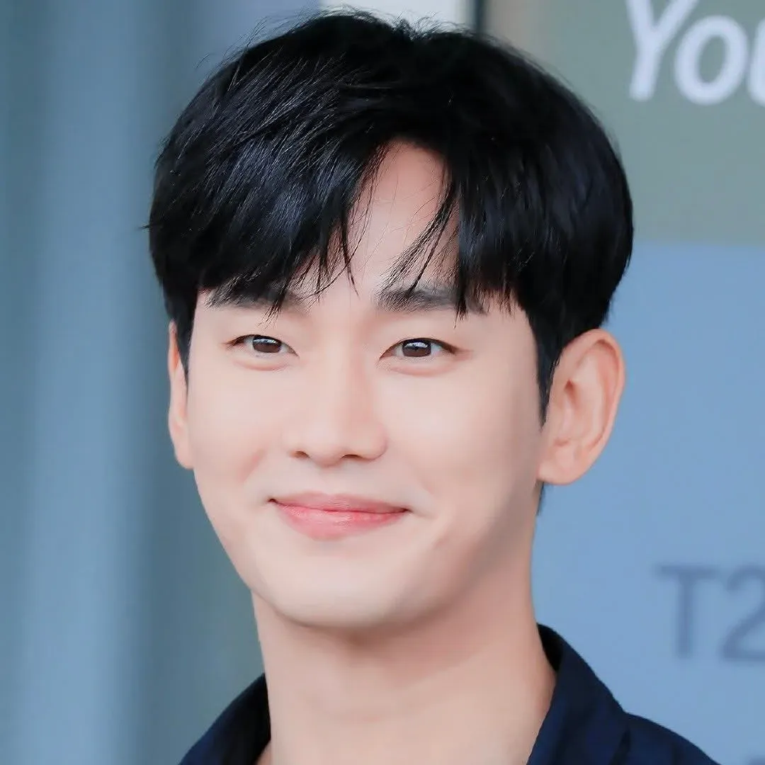 A moment captured by a fan of Kim Soohyun