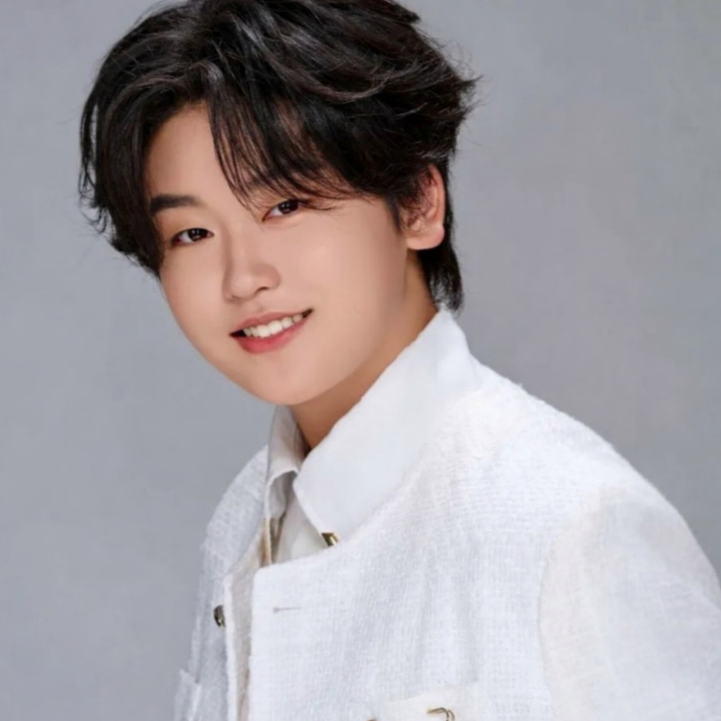 Behind-the-scenes cut of Park Sungon