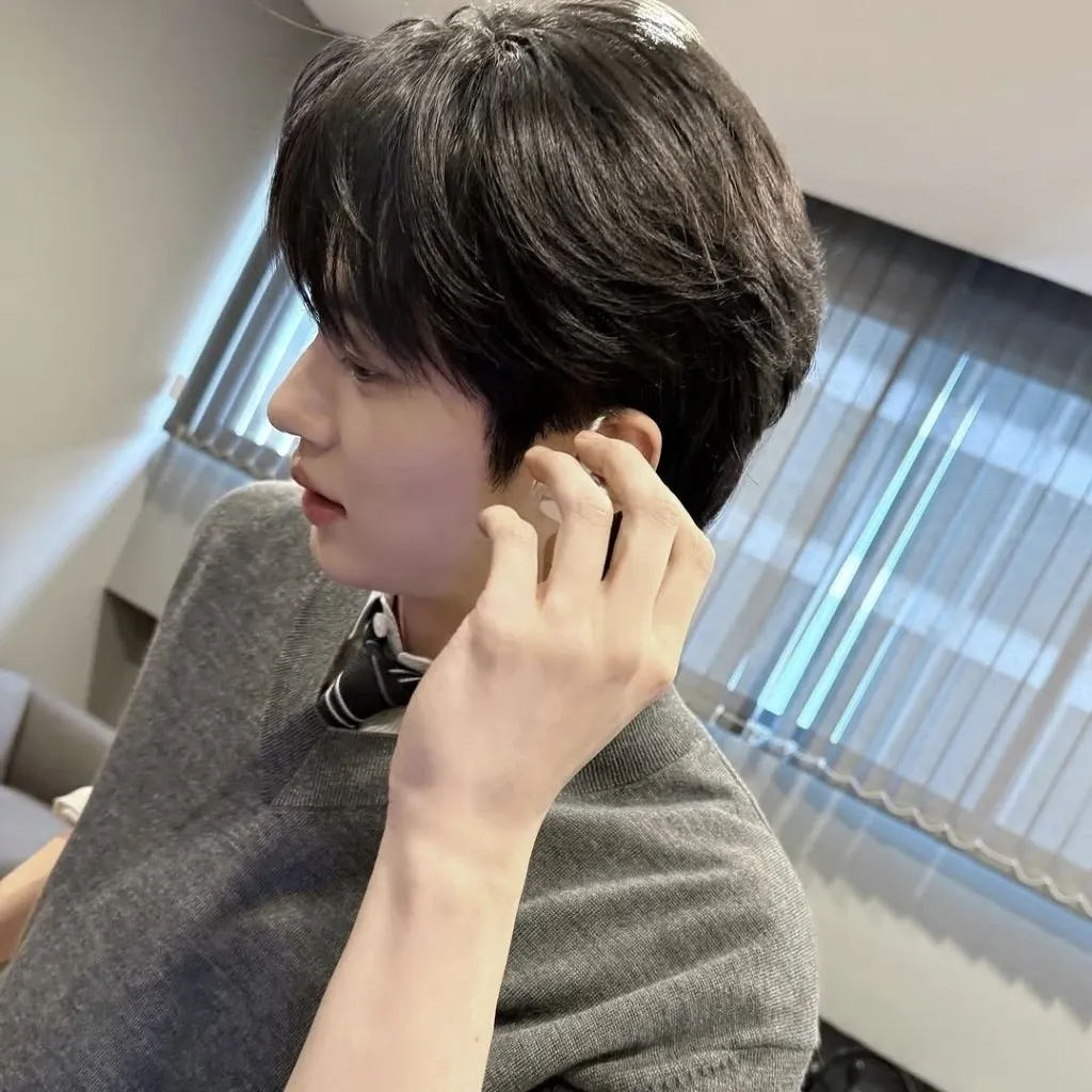 A moment captured by a fan of Byeon Wooseok