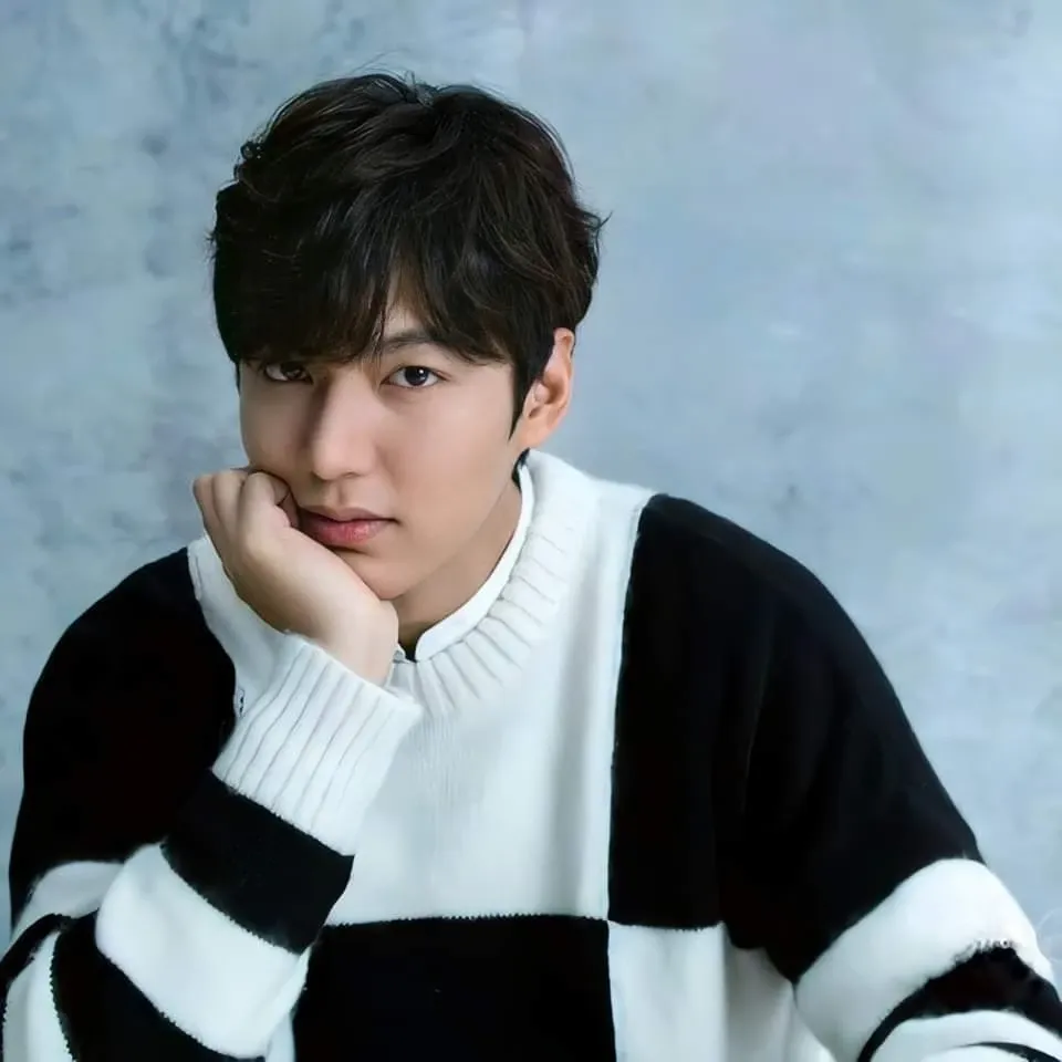 Recent activity shot of Lee Minho