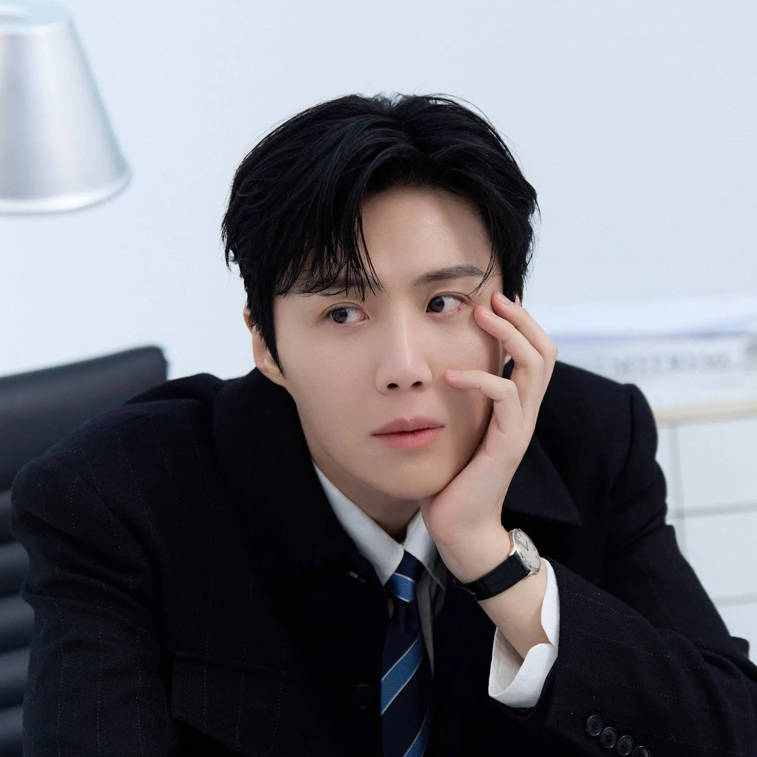 Behind-the-scenes cut of Kim Seonho