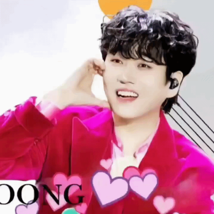 A moment captured by a fan of Hwang Youngwoong