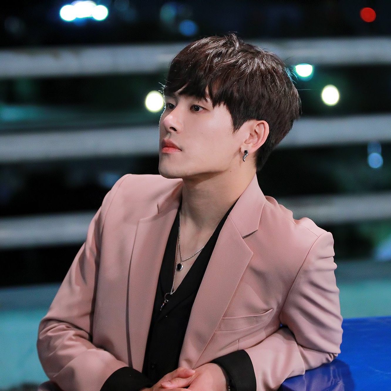 A moment captured by a fan of Hoya