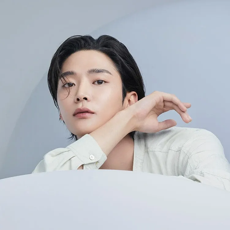 Cuplikan di balik layar dari Rowoon