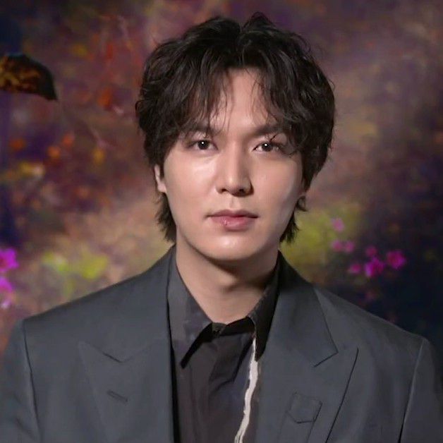 Recent activity shot of Lee Minho