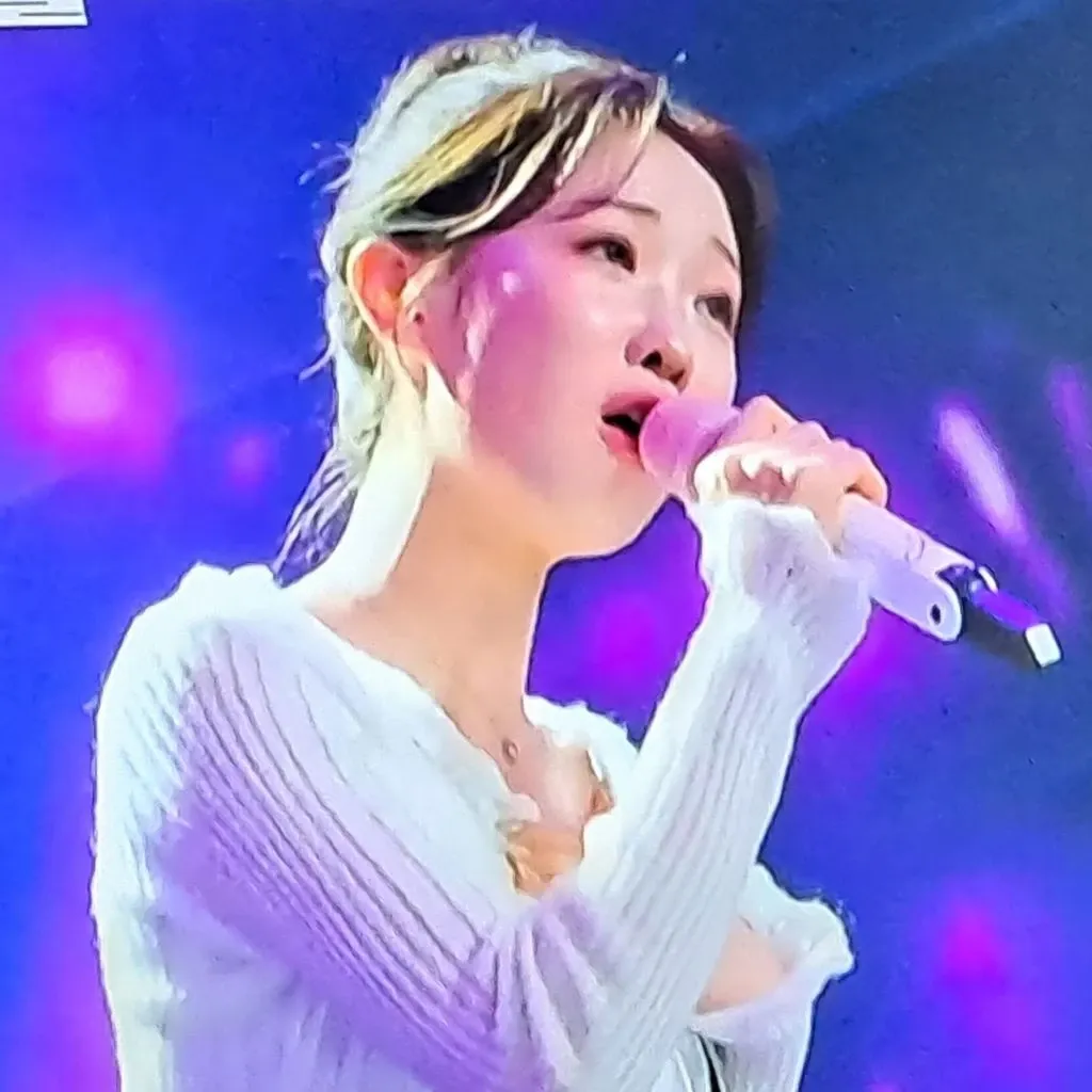 Recent activity shot of Jung Seojoo