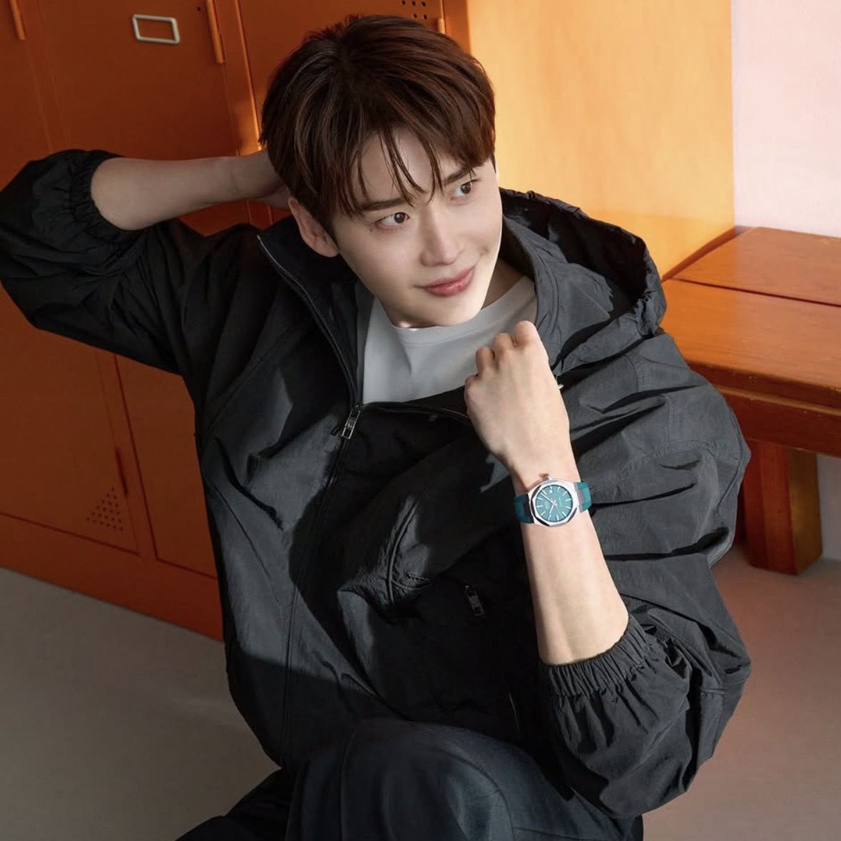 Behind-the-scenes cut of Lee Jongsuk