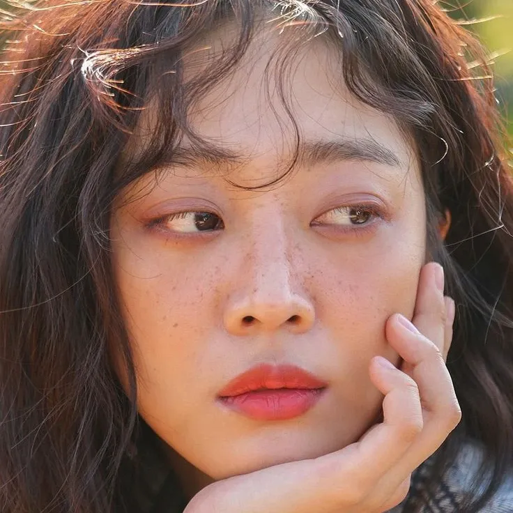 Behind-the-scenes cut of Cho Boah
