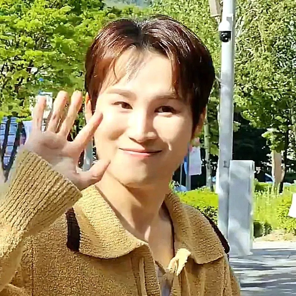 Cuplikan di balik layar dari Kim Heejae