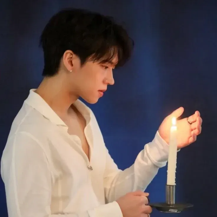 Behind-the-scenes cut of Nam Woohyun