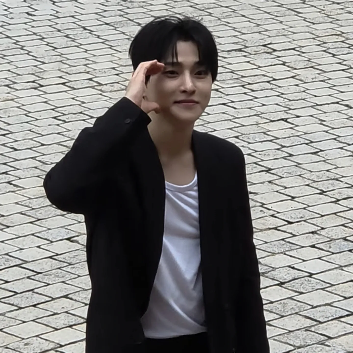 Behind-the-scenes cut of Seong Ri
