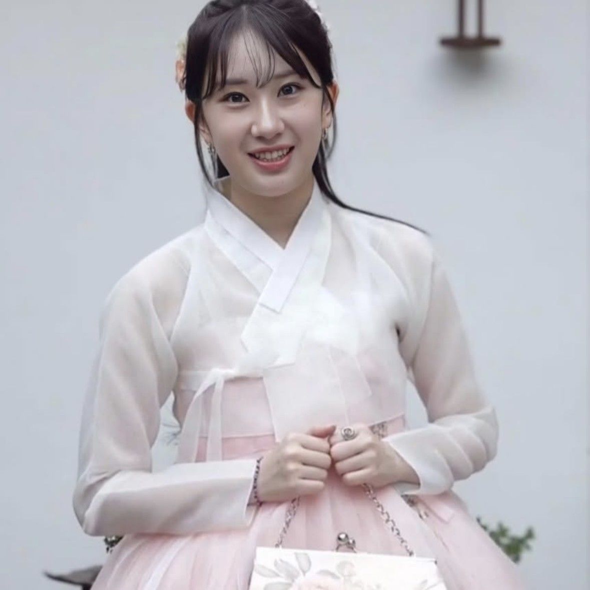 Foto terbaru dari Jeon Yujin