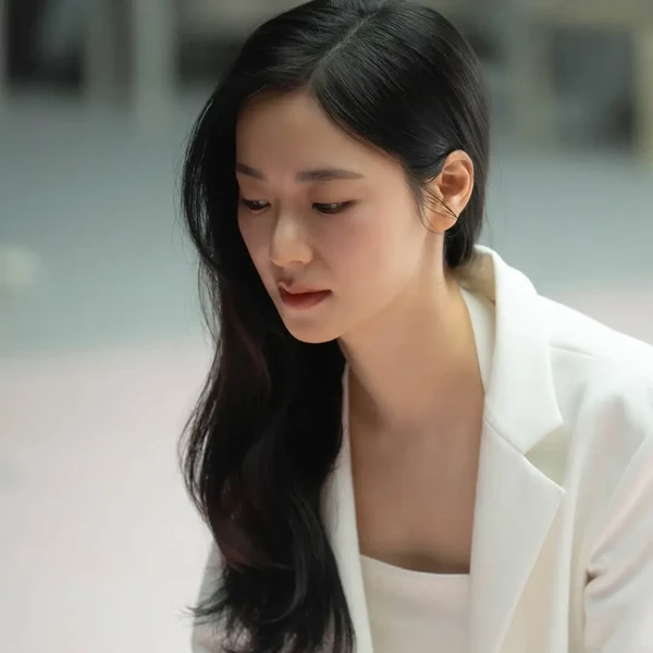 Today’s standout profile photo of Jeon Yeobeen on Choeaedol Celeb