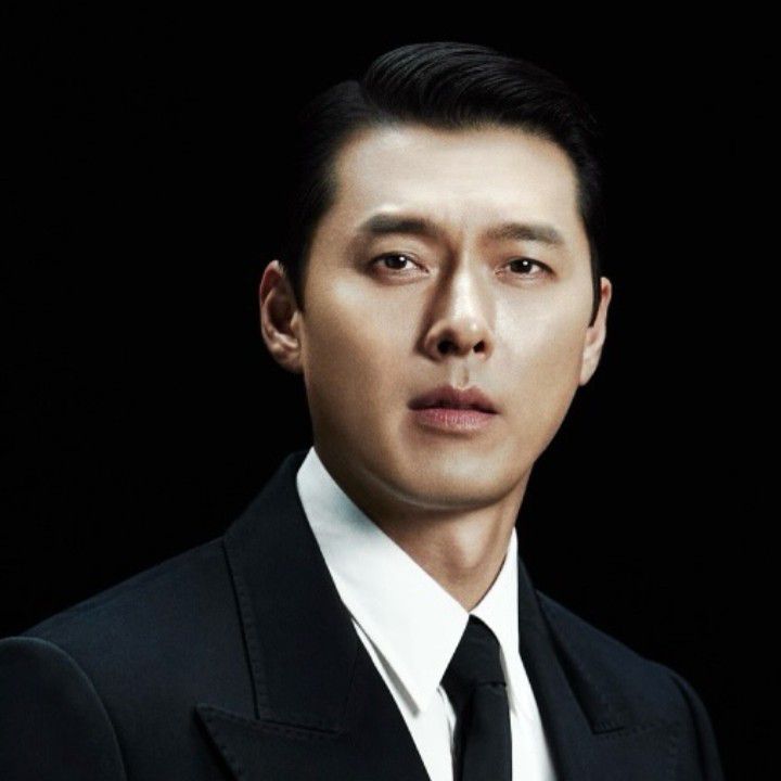 Momen yang diabadikan oleh penggemar Hyun Bin
