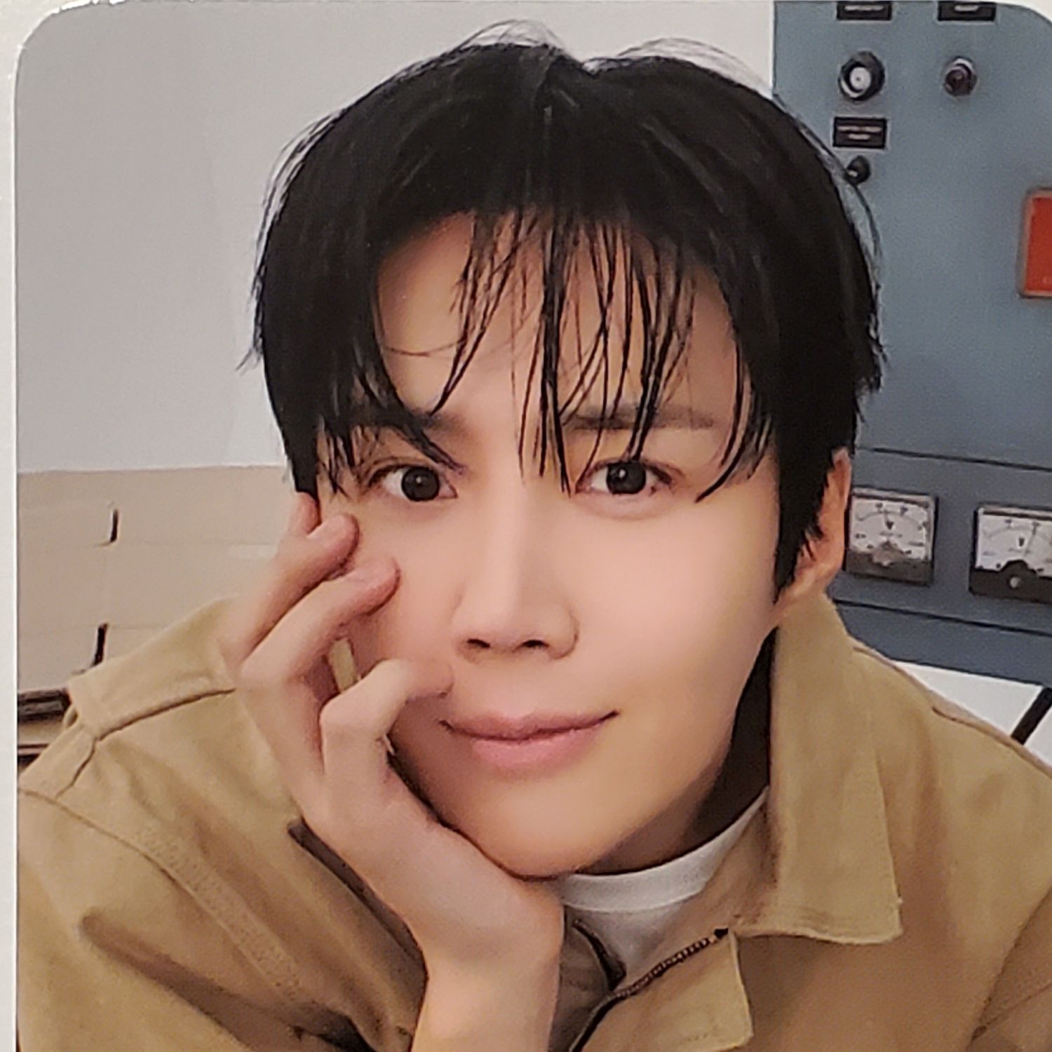 Behind-the-scenes cut of Kim Seonho