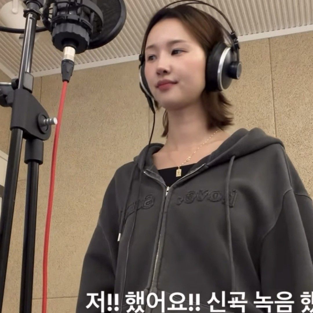 A moment captured by a fan of Hwang WooLim