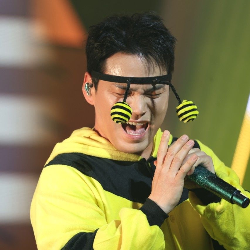 粉丝拍下的天鹿潭瞬间