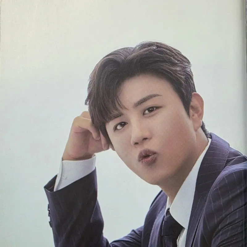Behind-the-scenes cut of Jin Haesung