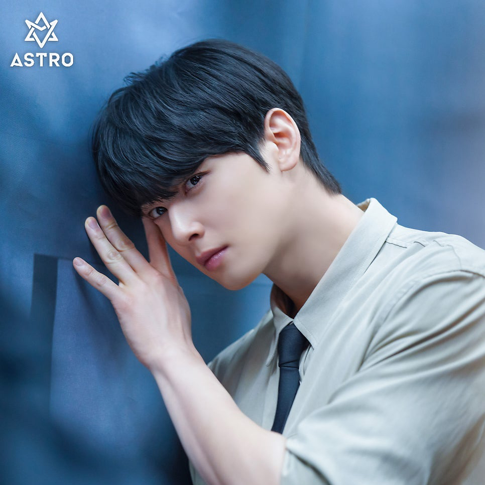 Cuplikan di balik layar dari Cha Eunwoo