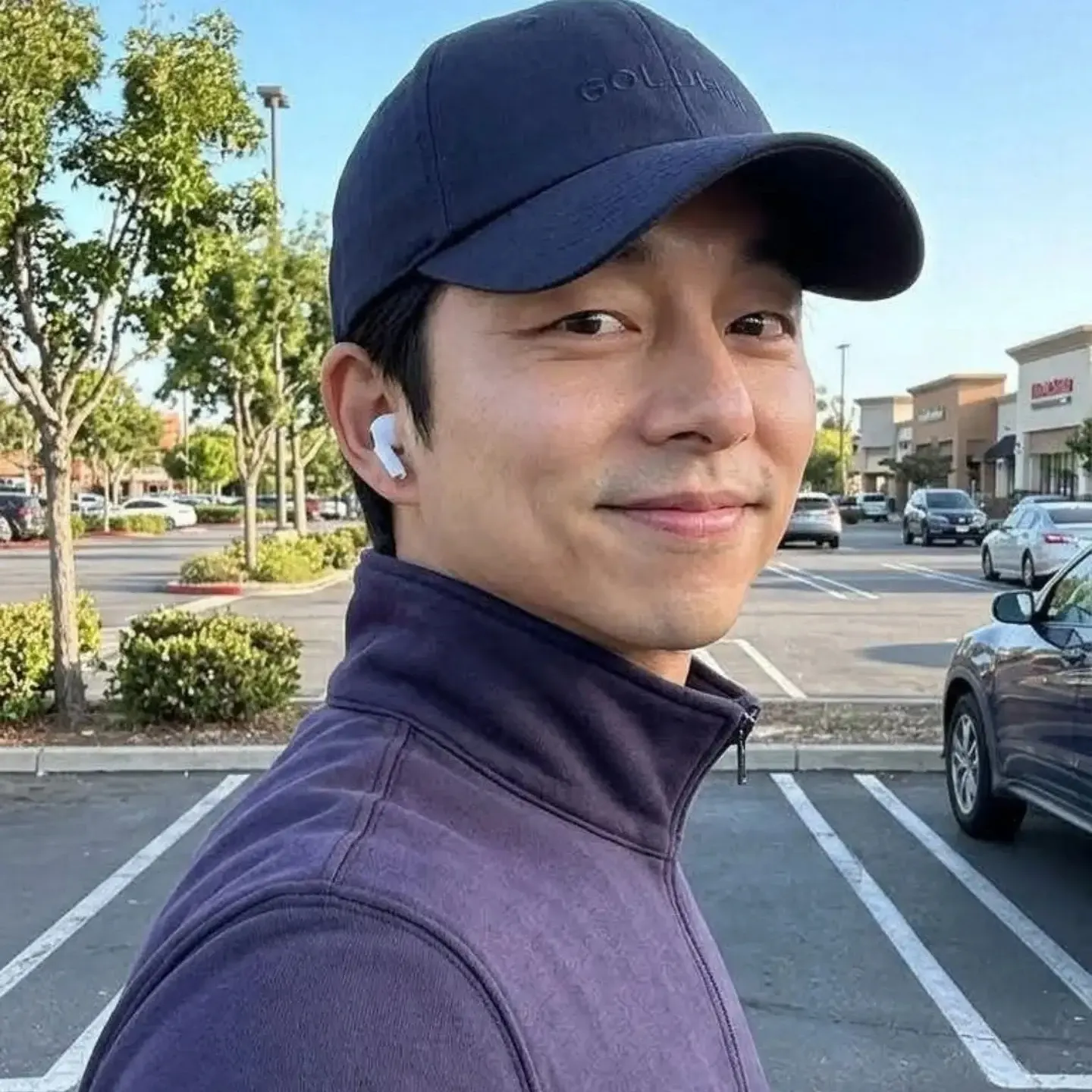 Foto kegiatan terbaru dari Gong Yoo