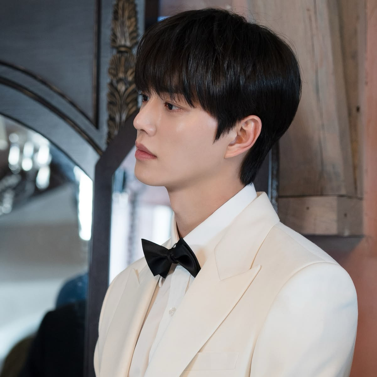 Behind-the-scenes cut of Song Kang