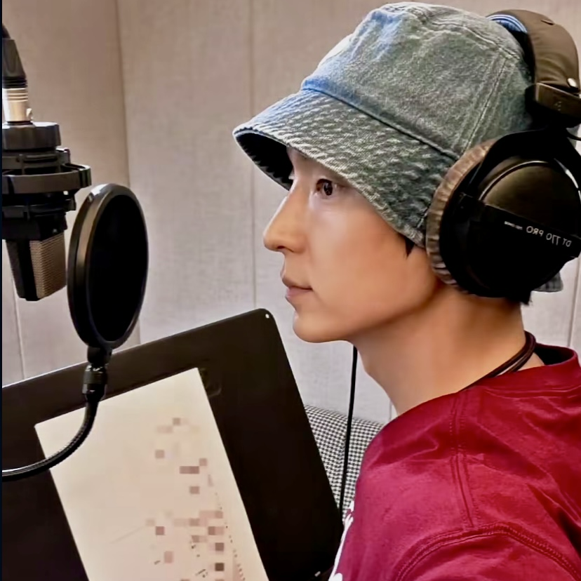 Behind-the-scenes cut of Lee Joongi