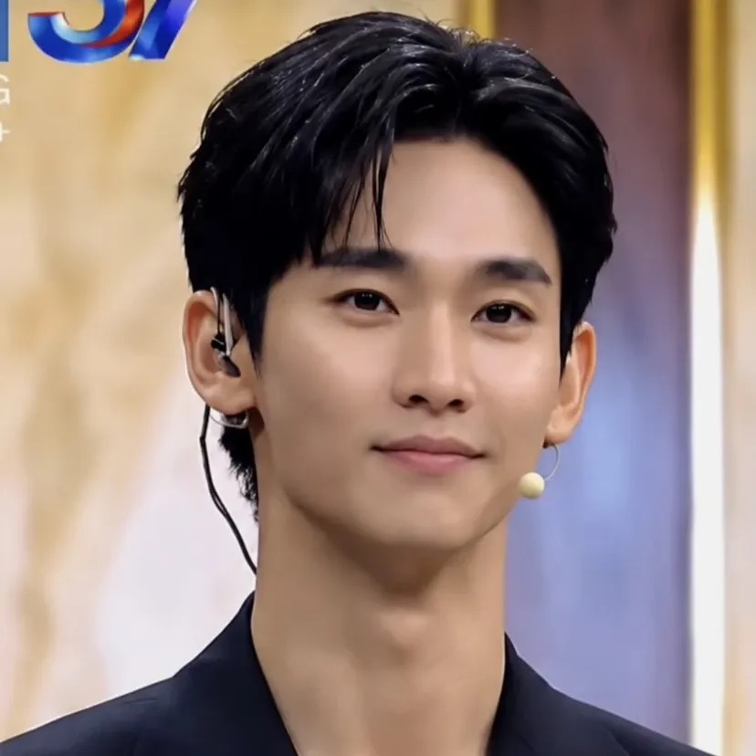Behind-the-scenes cut of Kim Soohyun