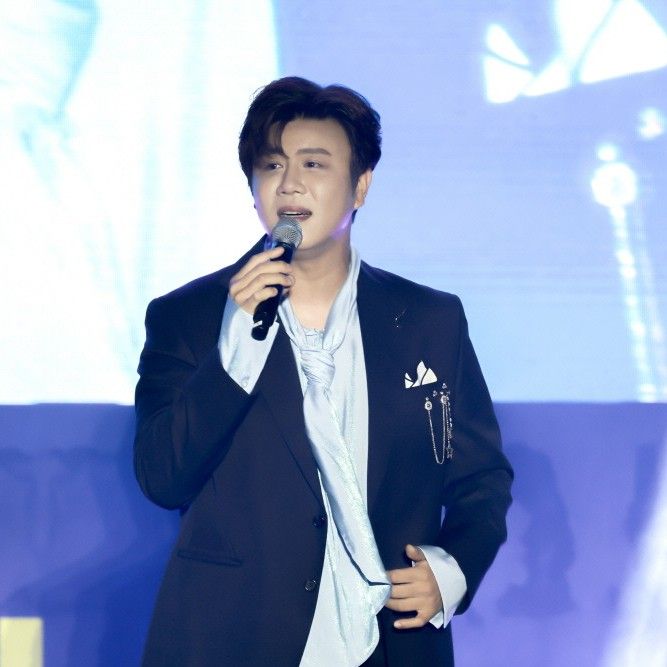 Latest photo of Jin Haesung