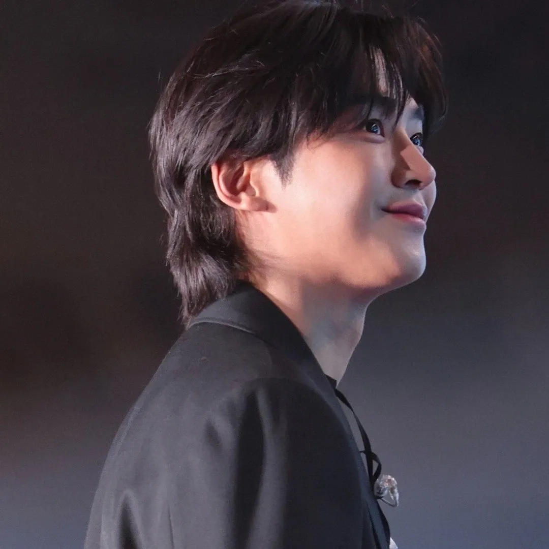 Foto kegiatan terbaru dari Rowoon