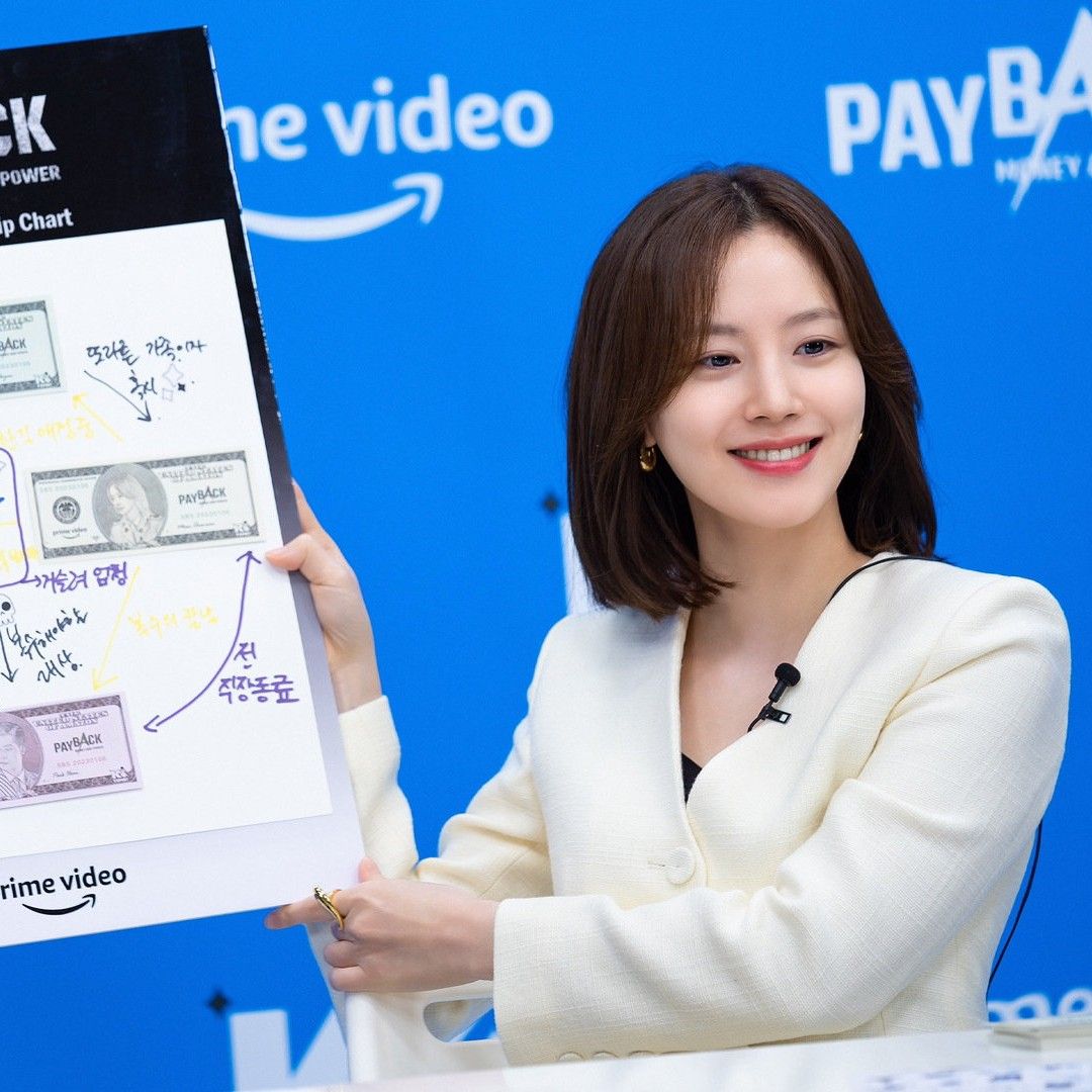 Behind-the-scenes cut of Moon Chaewon