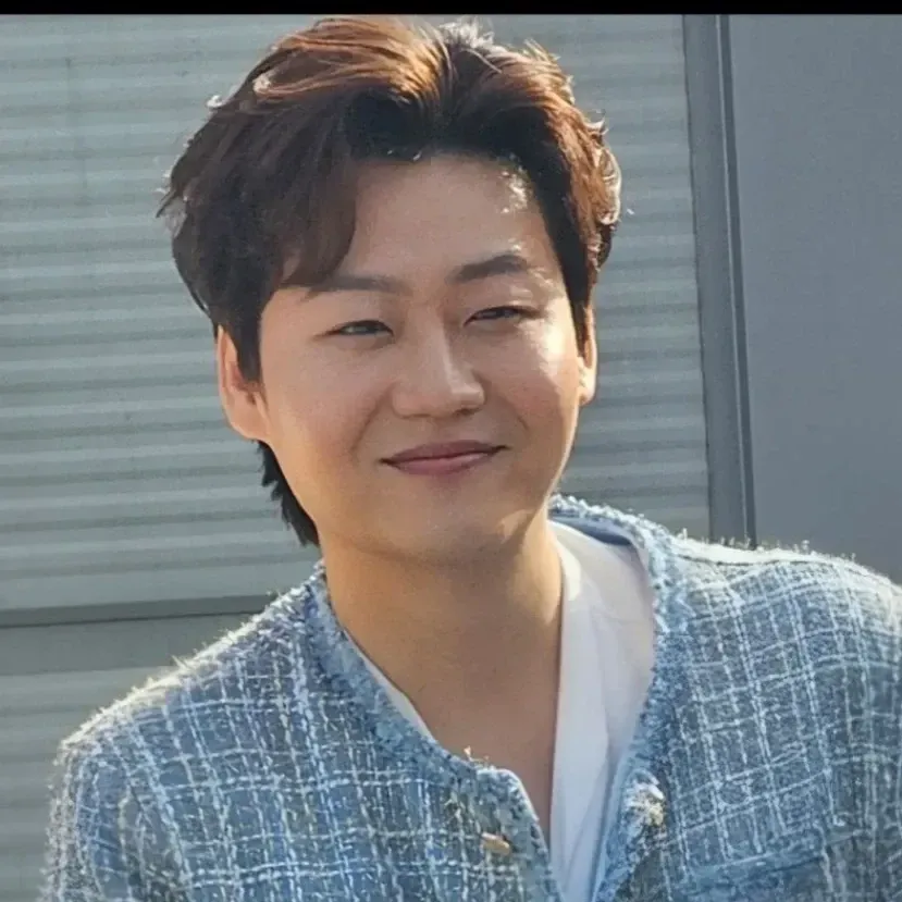 Behind-the-scenes cut of Min Soohyun