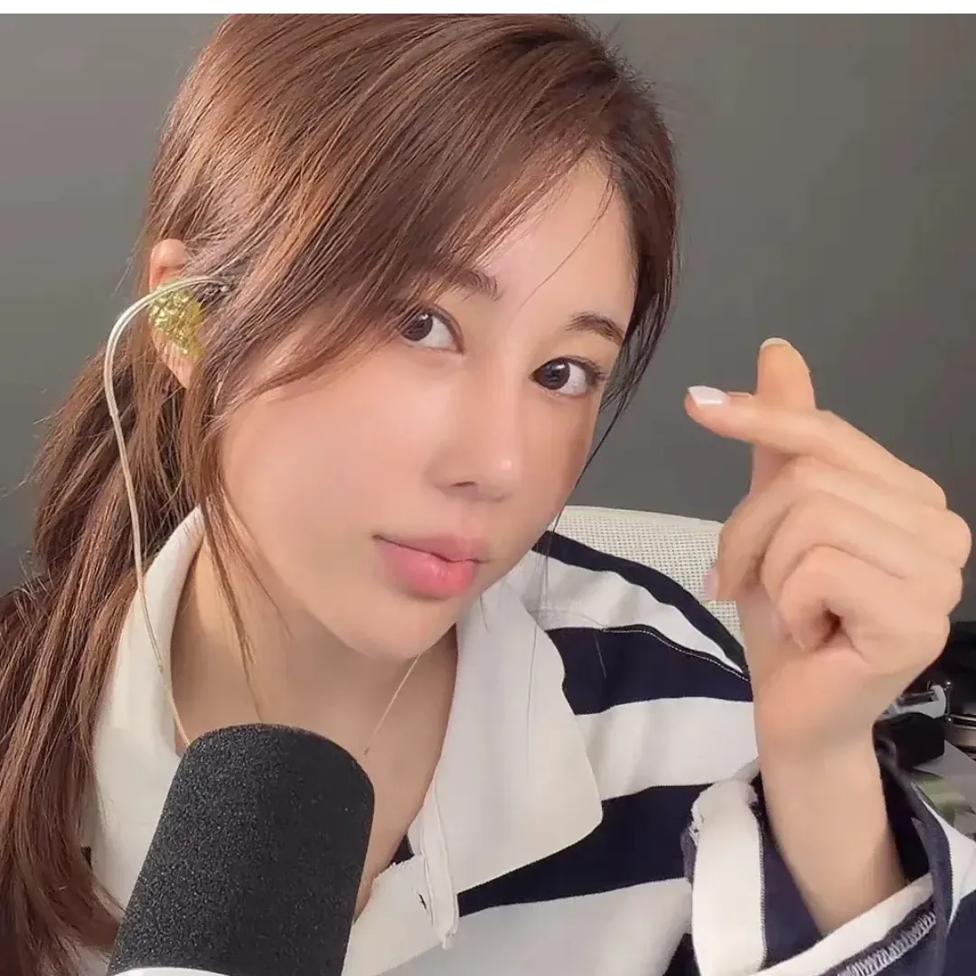 Foto kegiatan terbaru dari Kim Soyou