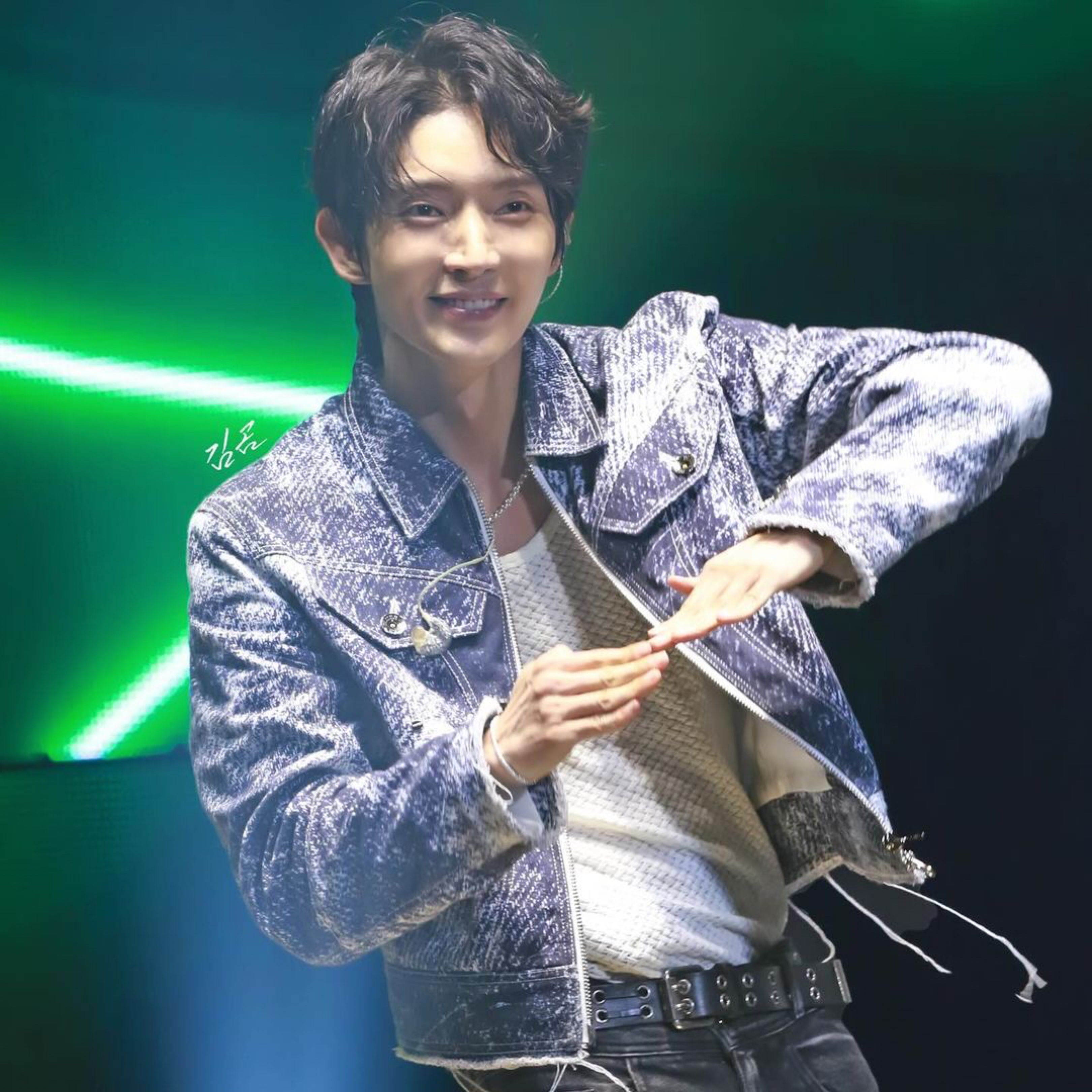 Recent activity shot of Lee Joongi